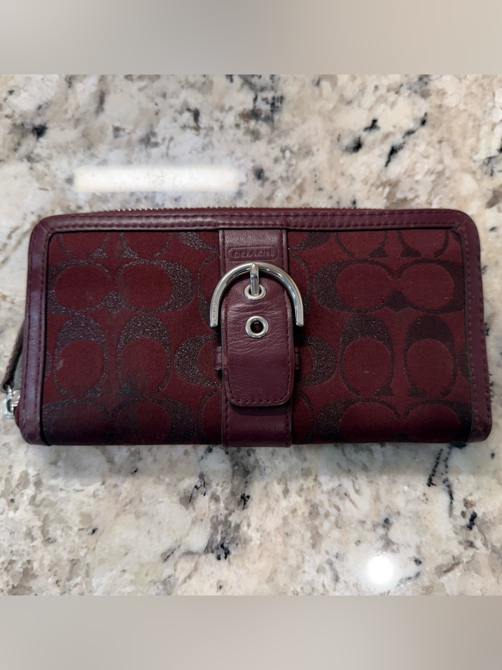 Coach EUC Burgundy Soho Signature Canvas Wallet w/Buckle